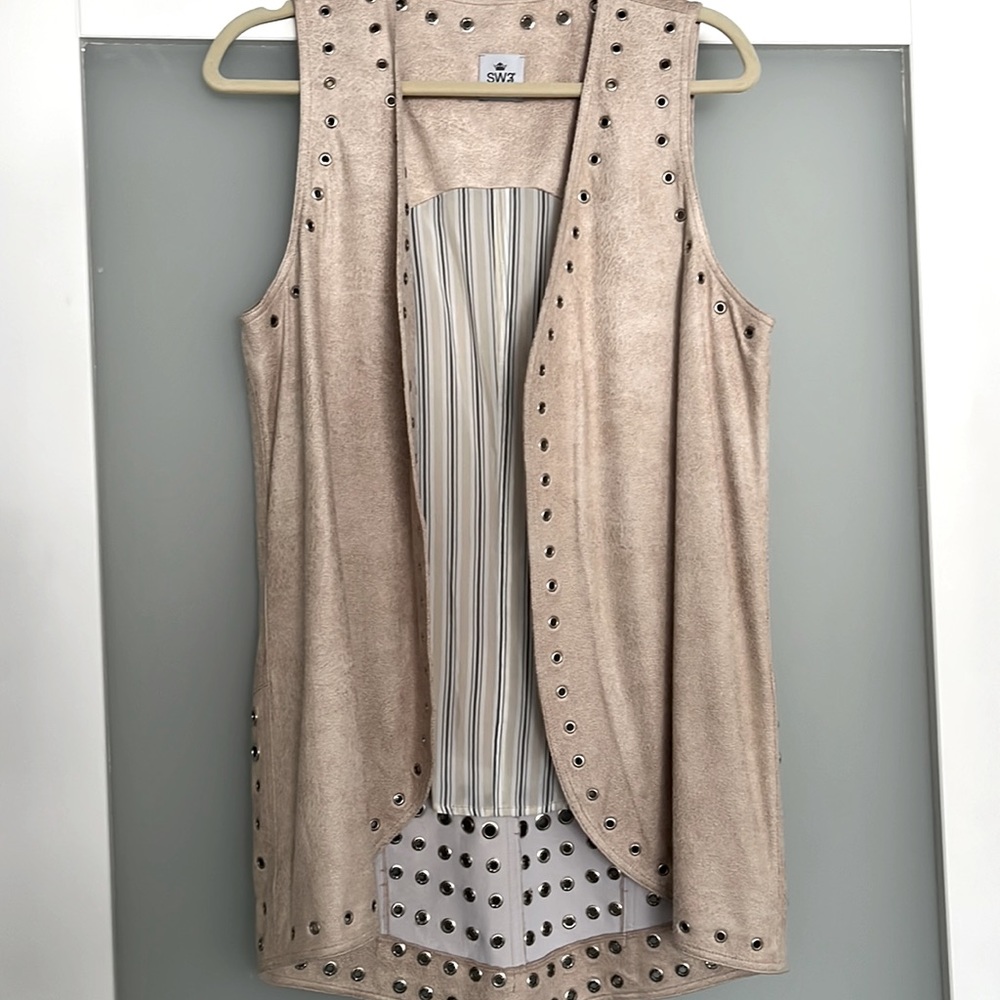 SW3 long suede cream vest
